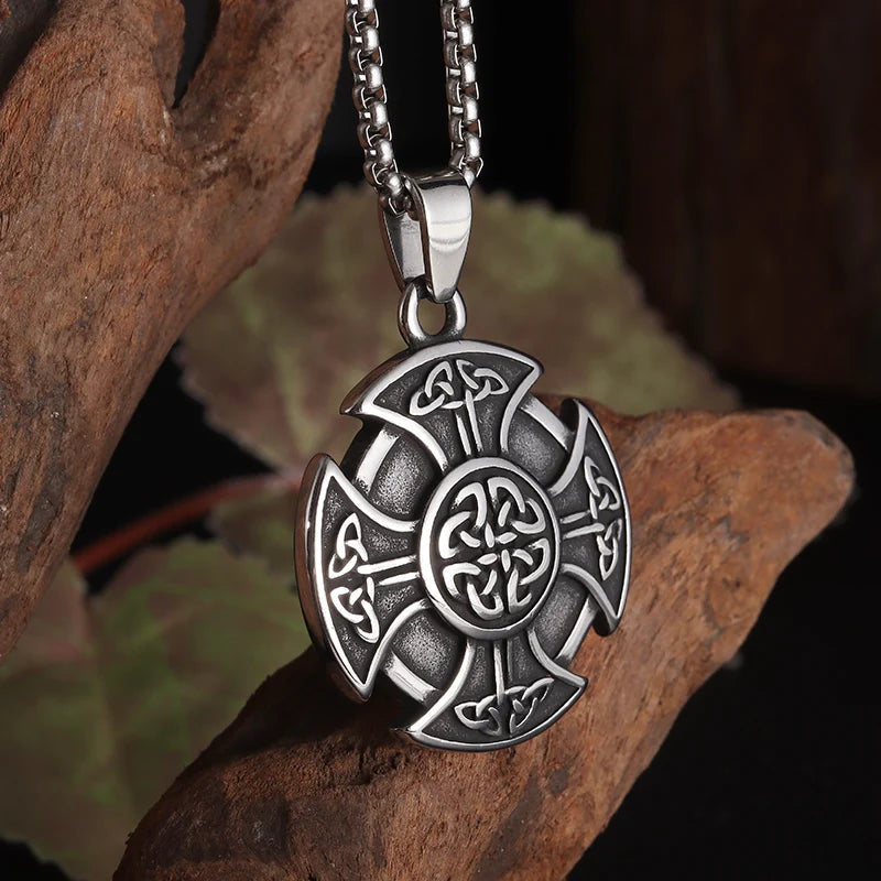 Popular Retro Style Celtic Knot Shield Pendant Necklace Men Women Amulet Hip Hop Punk Personalized Jewelry